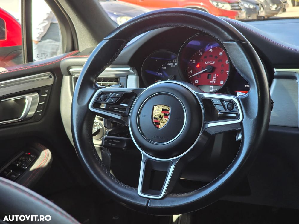 Porsche Macan - 21