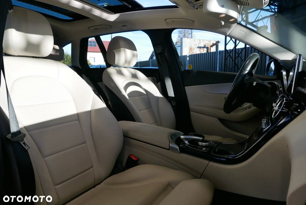 Mercedes-Benz Klasa C 200 4-Matic 9G-TRONIC - 13