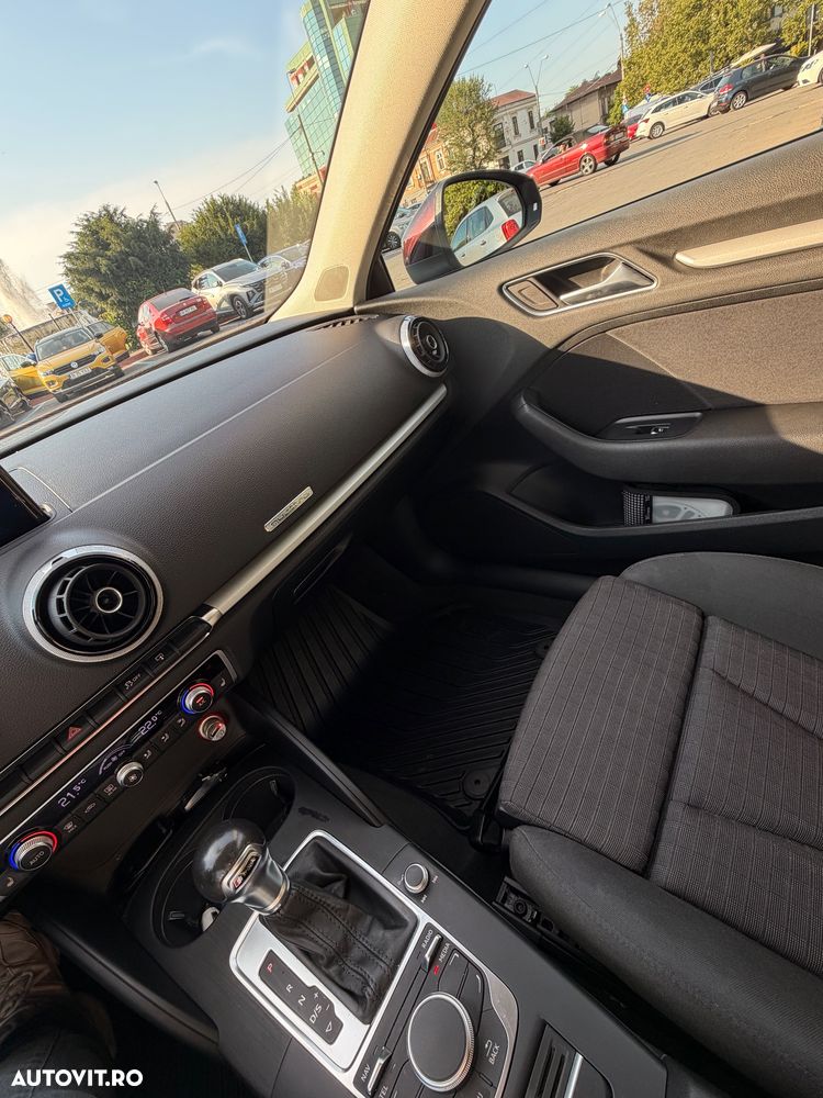 Audi A3 2.0 TDI Quattro Stronic Ambition - 9