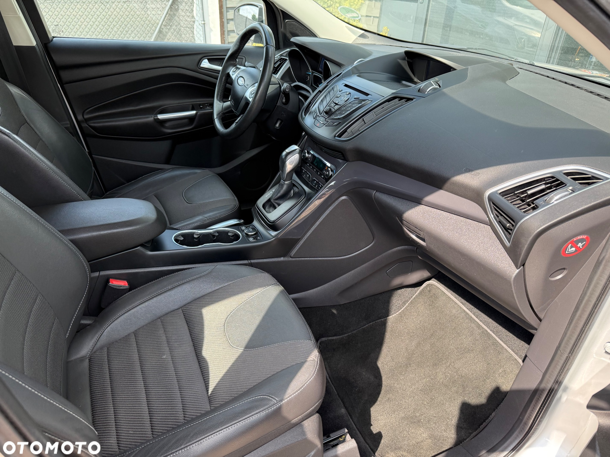Ford Kuga 2.0 TDCi 4WD Titanium - 24