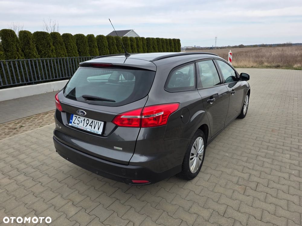 Ford Focus 1.0 EcoBoost Trend - 3