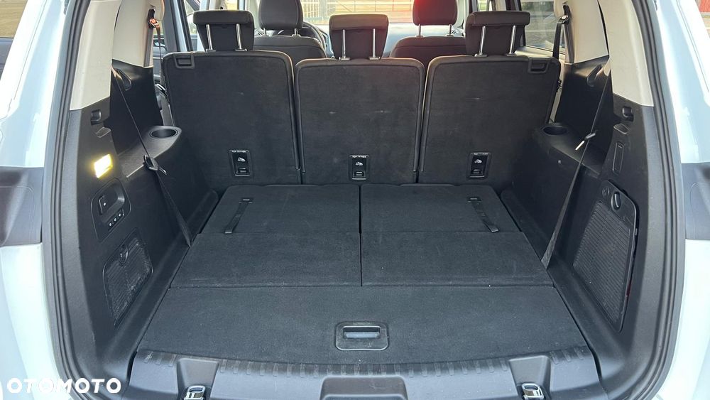 Ford S-Max - 17