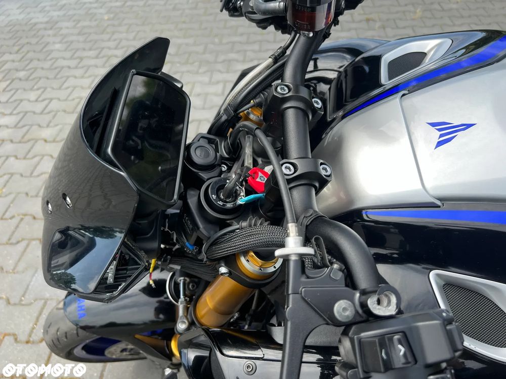 Yamaha MT - 33