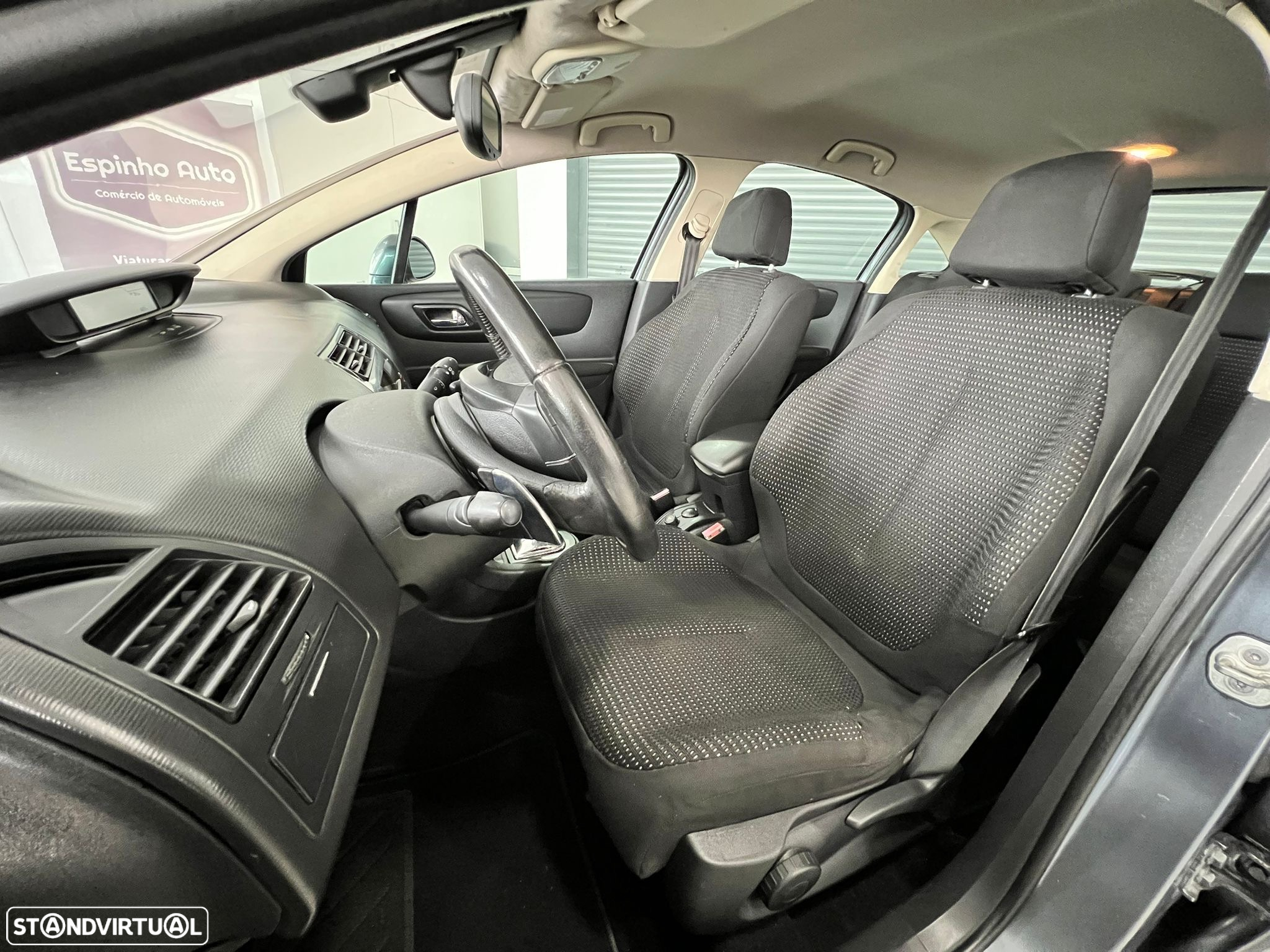 Citroën C4 1.6 HDi 110 VTR Pack CMP6 - 6