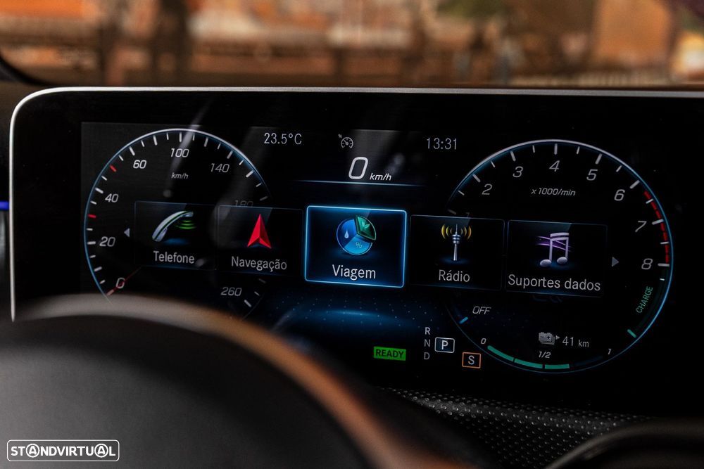 Mercedes-Benz A 250 e AMG Line - 15