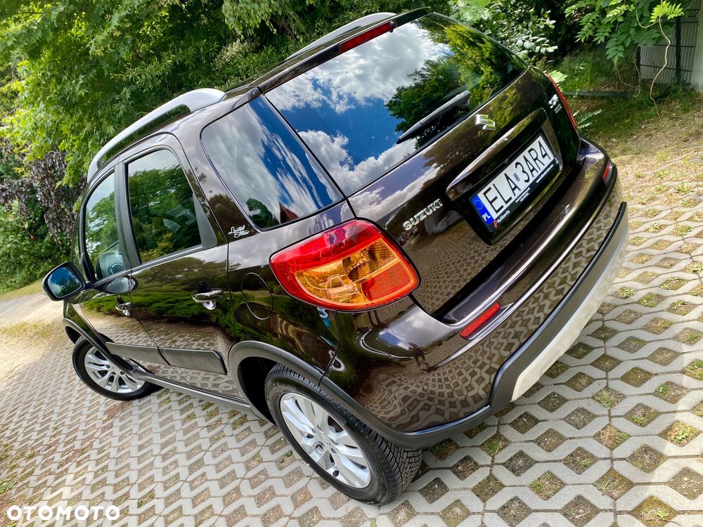 Suzuki SX4 1.6 VVT Streetline 4x2 Club - 12