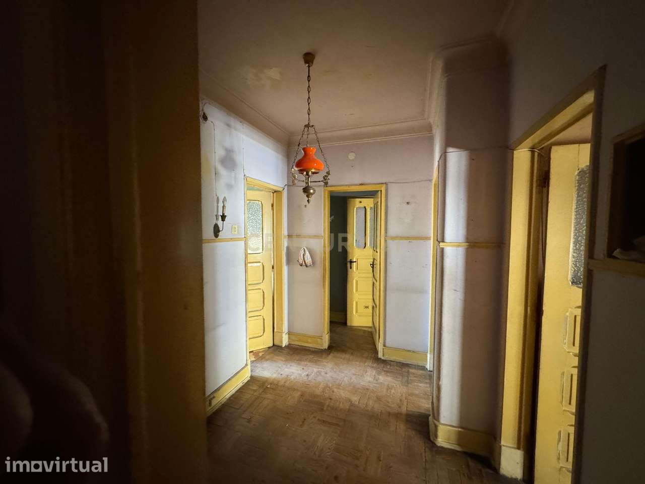 Apartamento T2 para Recuperação na Penha de França, Lisboa - Grande imagem: 2/17