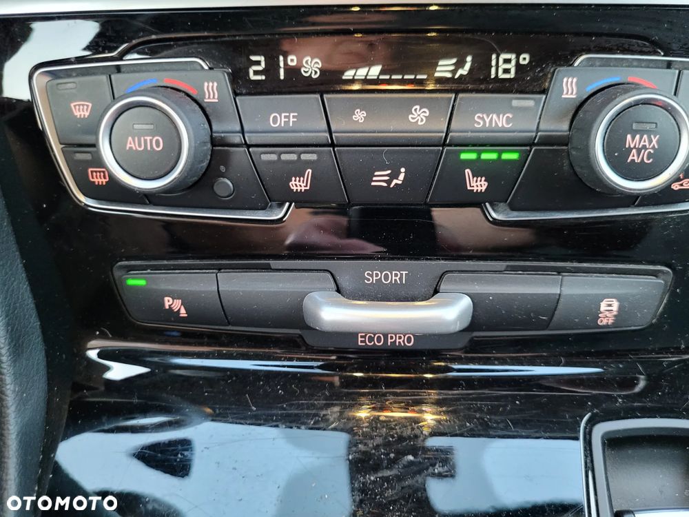 BMW Seria 2 218d Advantage - 8