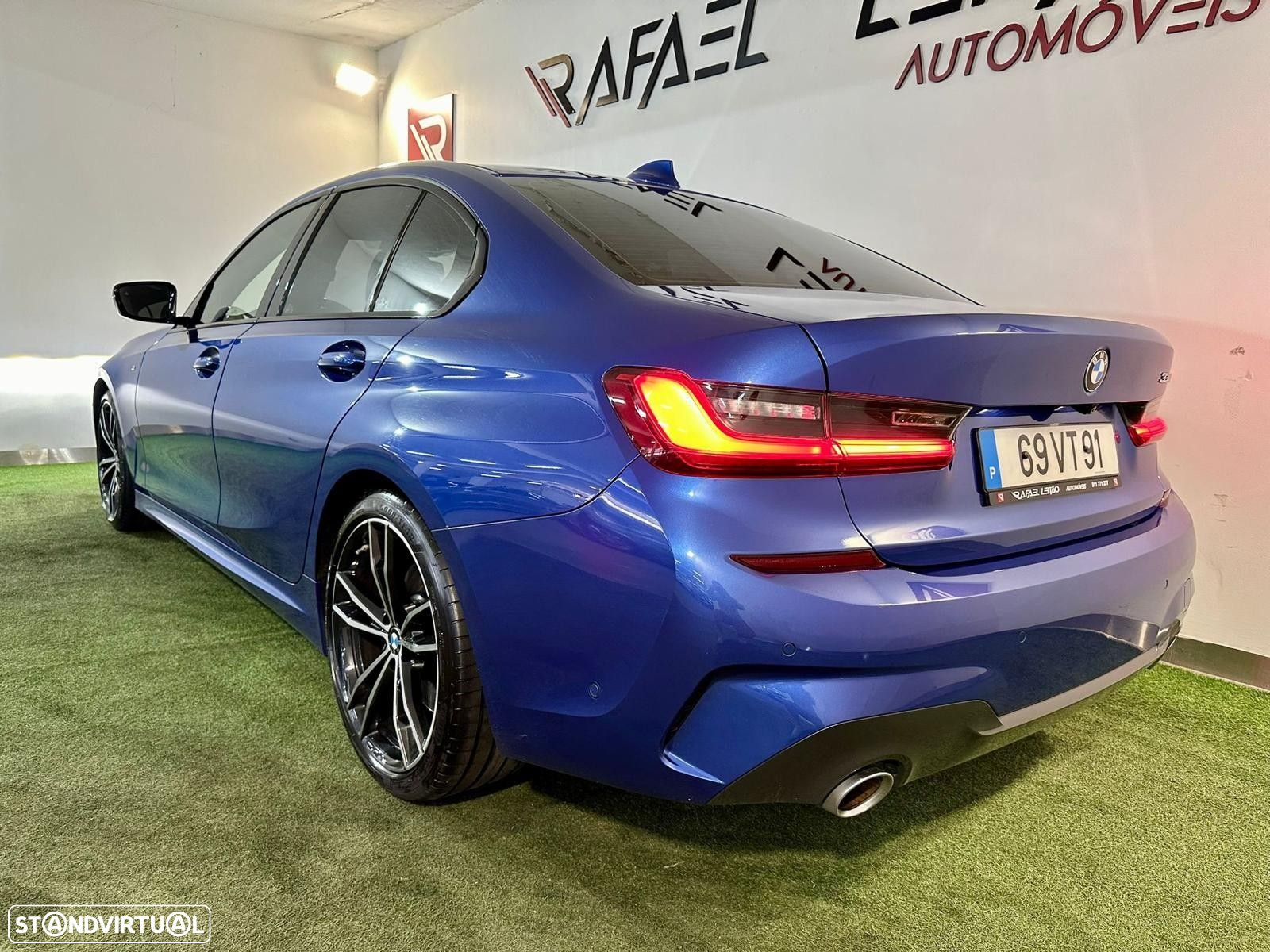 BMW 330 i Pack M Auto - 8