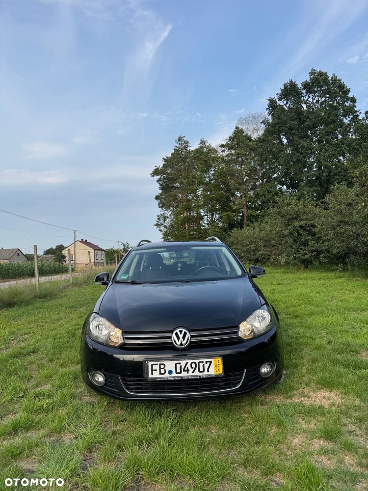 Volkswagen Golf - 1