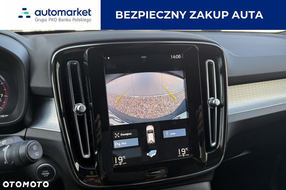 Volvo XC 40 T3 Momentum Pro - 18