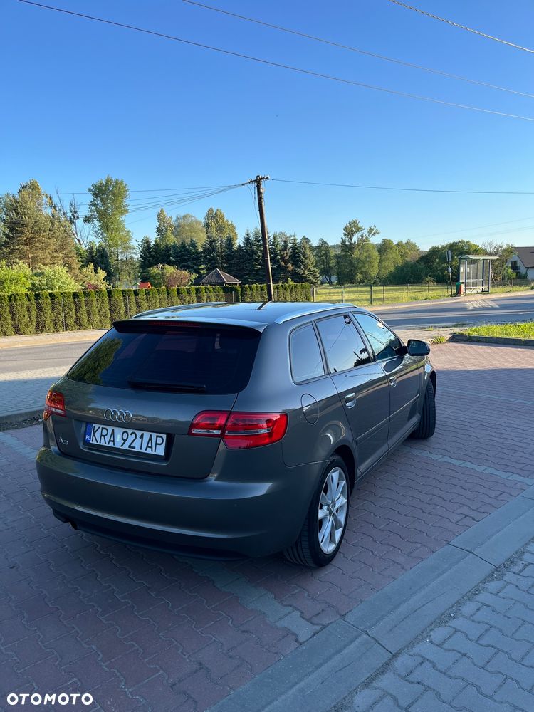 Audi A3 Sportback 2.0 TDI DPF Ambiente - 3