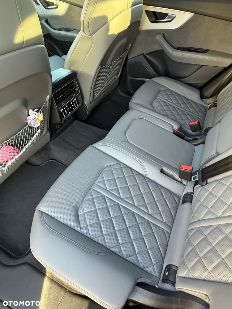 Audi SQ8 - 15