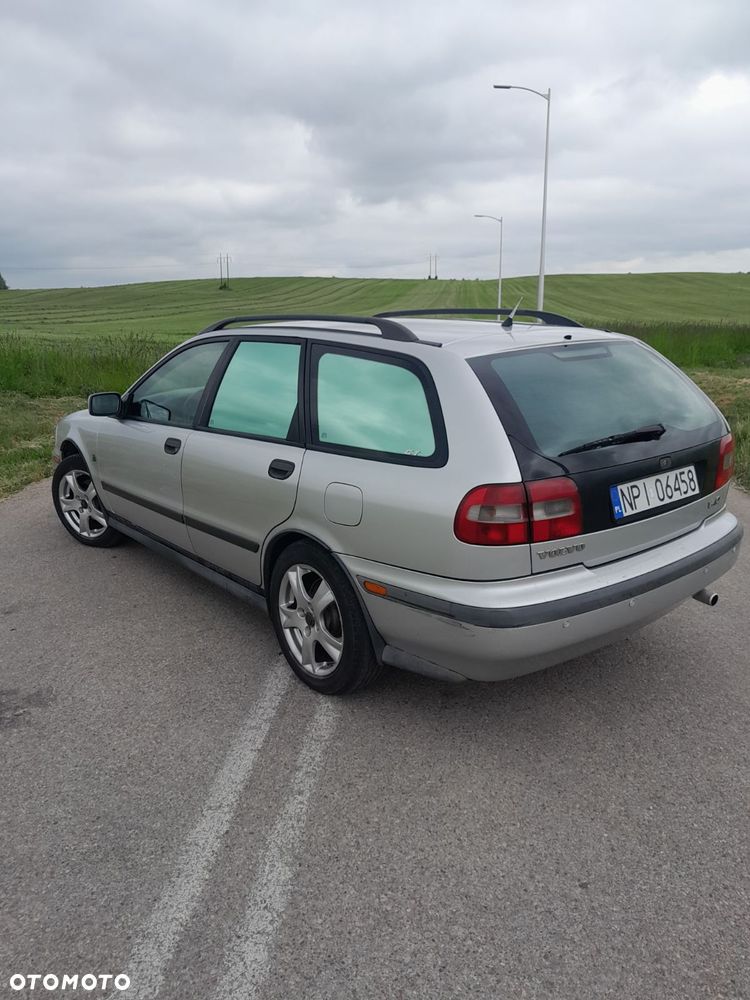 Volvo V40 - 8