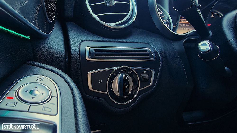 Mercedes-Benz GLC 250 d 4Matic 9G-TRONIC AMG Line - 26