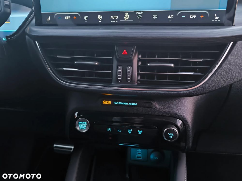 Ford Kuga 2.5 Duratec PHEV TITANIUM X - 13