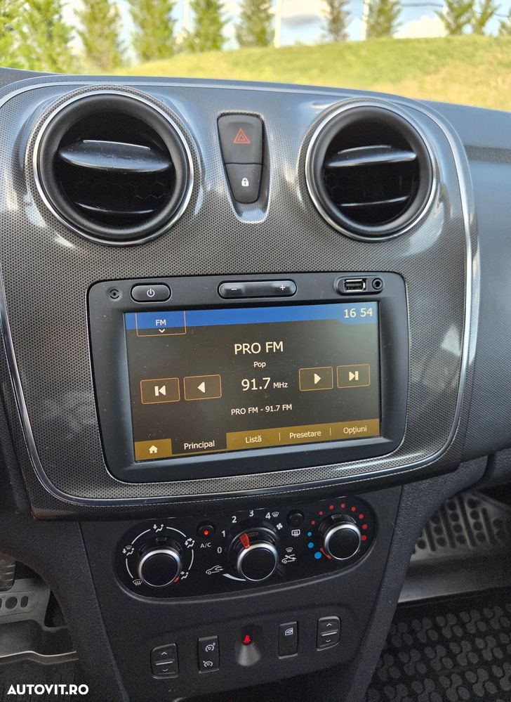 Dacia Sandero Stepway Blue dCi 95 Prestige - 24