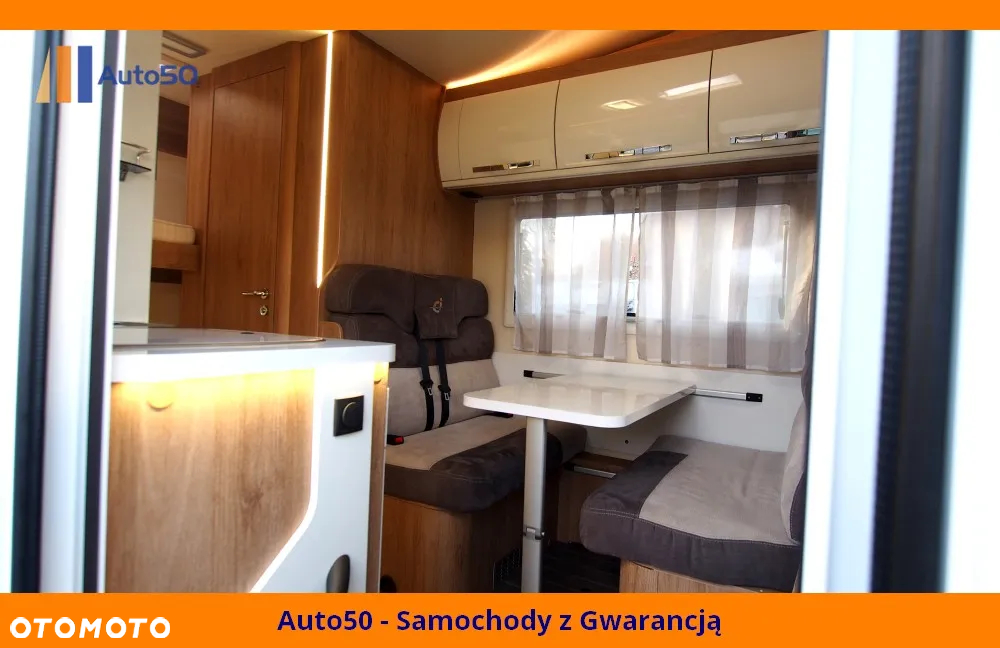 Ford Caravans International Horon 71 - 10