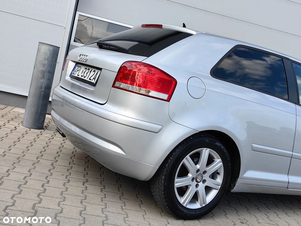 Audi A3 3-drzwiowe 2.0 TDI Ambiente - 17