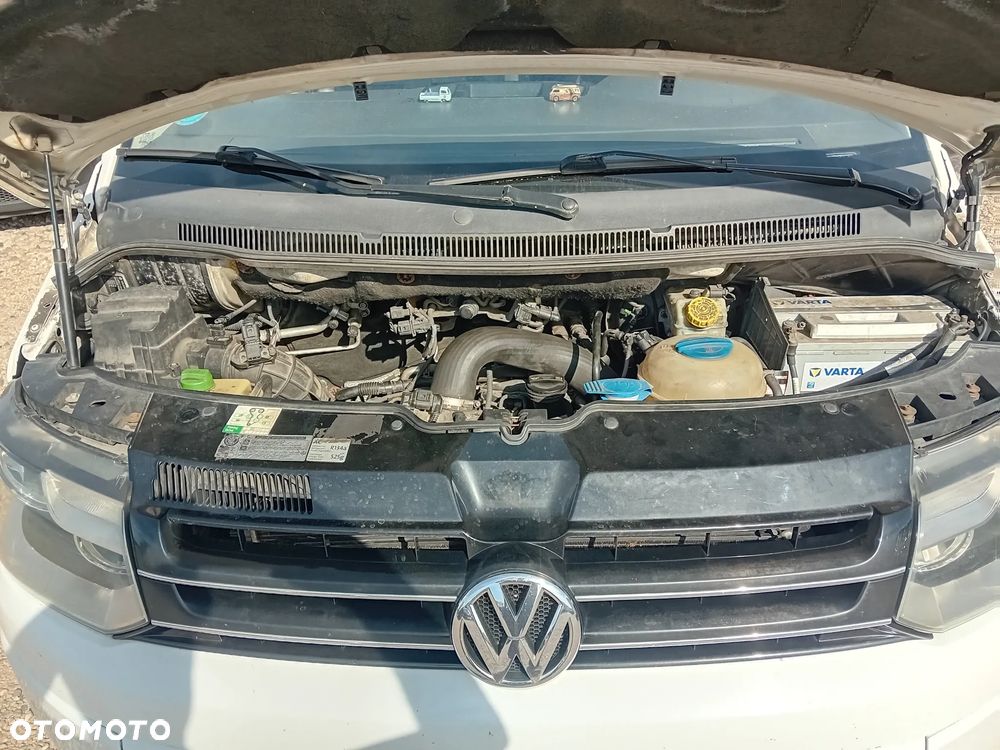 Volkswagen Caravelle - 28