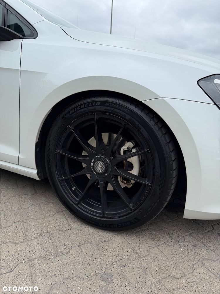Volkswagen Golf 1.4 TSI BMT Highline DSG - 11
