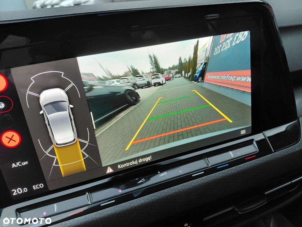 Volkswagen Golf - 10