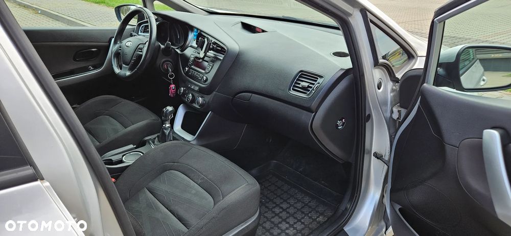 Kia Ceed - 9