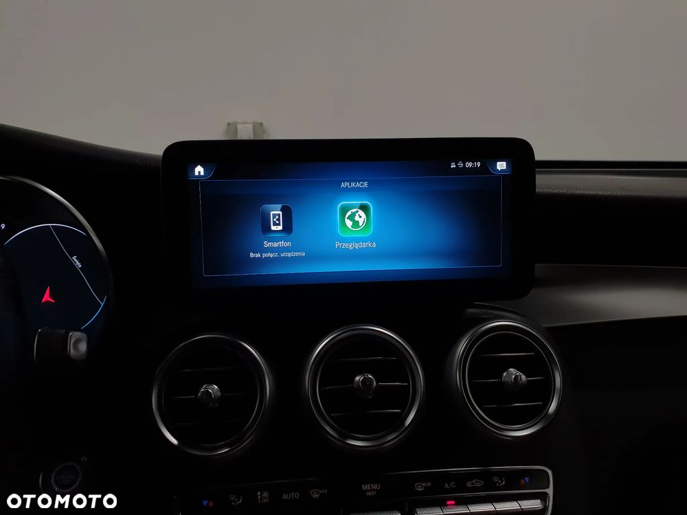 Mercedes-Benz GLC 300 d 4Matic 9G-TRONIC AMG Line Plus - 19