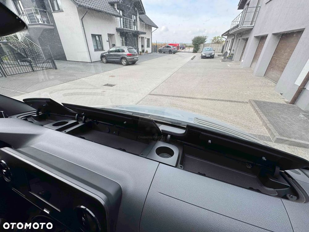 Mercedes-Benz SPRINTER - 23