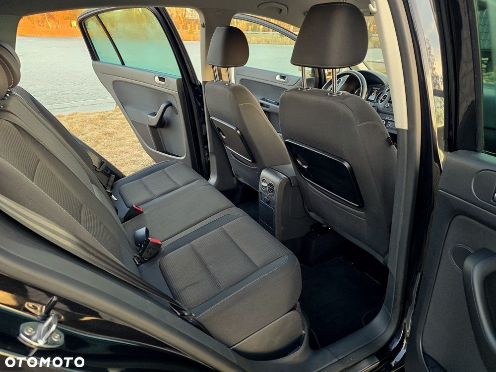 Volkswagen Golf Plus 1.6 TDI Comfortline - 8