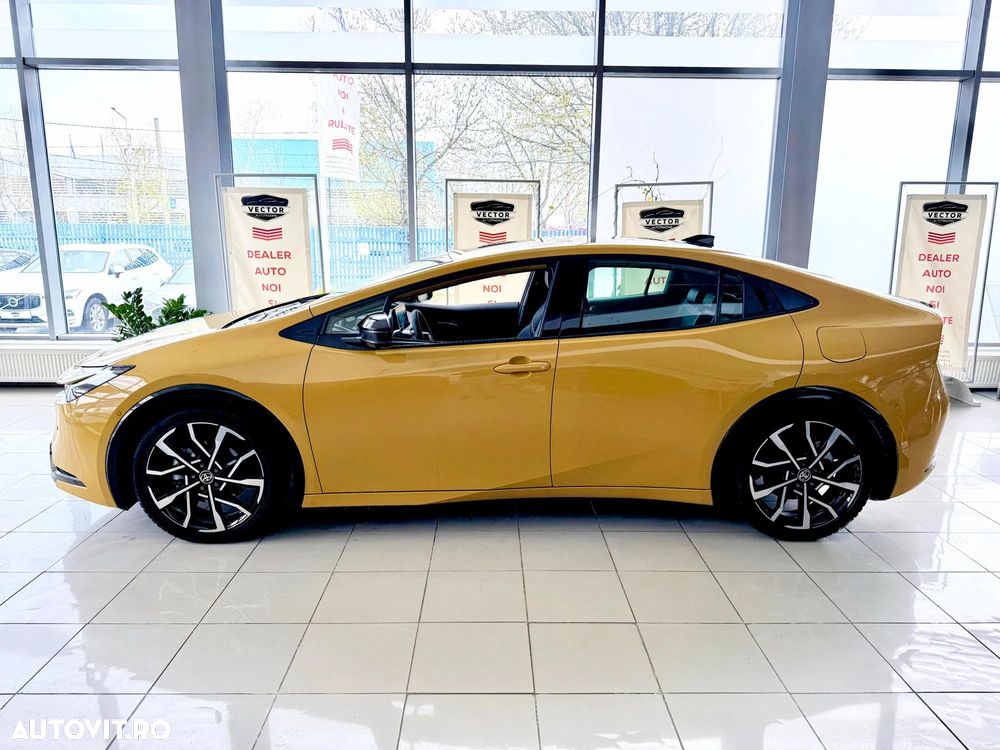 Toyota Prius 2.0 FWD PHEV Exclusive - 2