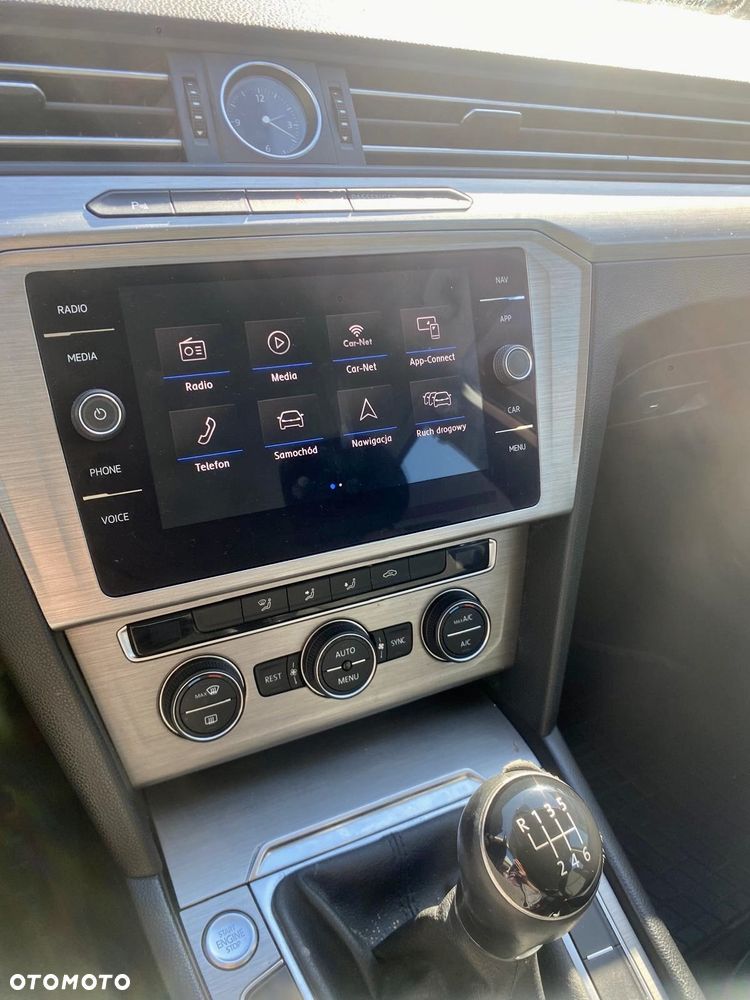 Volkswagen Passat 2.0 TDI BMT Comfortline - 6