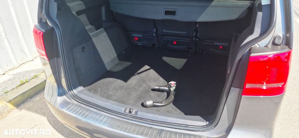 Volkswagen Touran 2.0 TDI DPF Life - 10