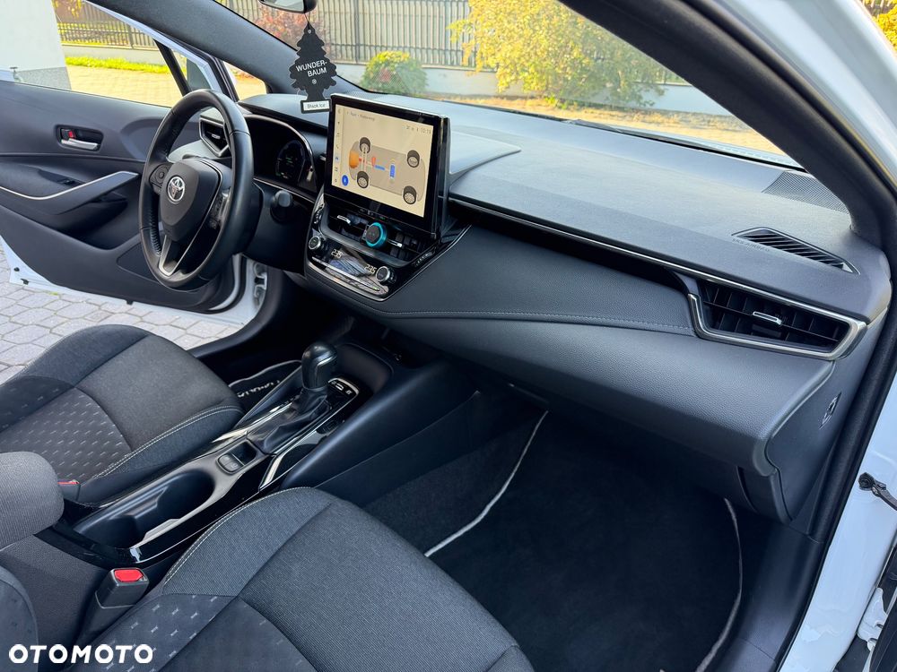 Toyota Corolla 1.8 Hybrid Comfort - 26