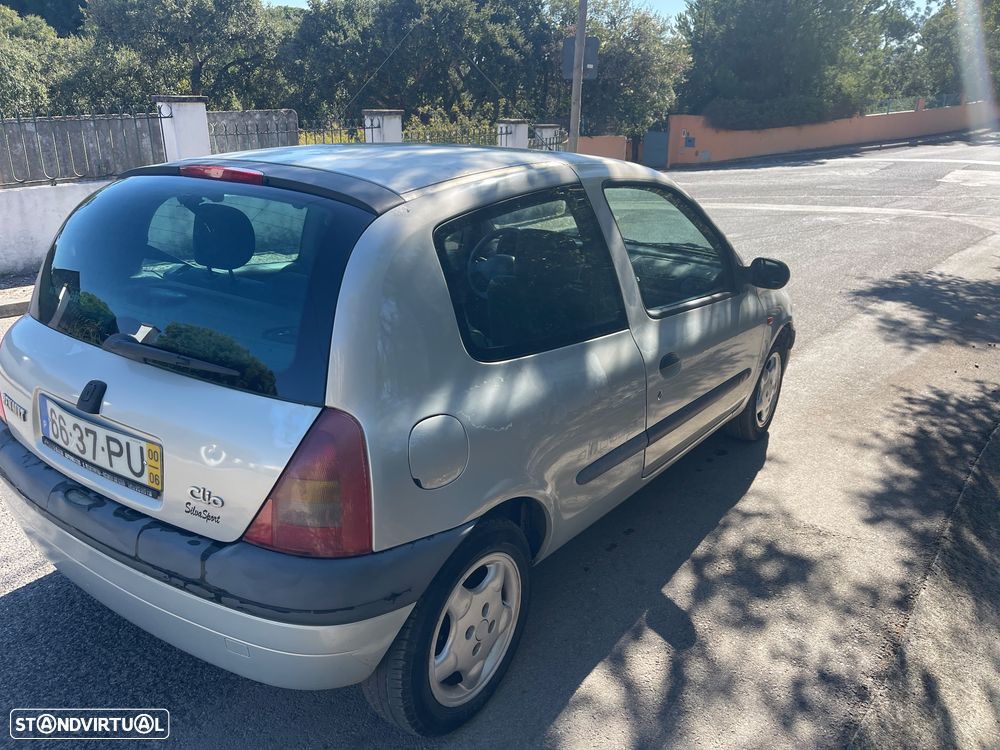 Renault Clio - 4