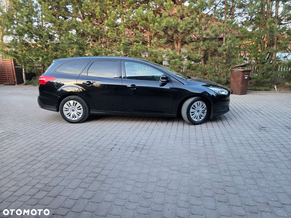 Ford Focus 1.6 TDCi DPF Start-Stopp-System SYNC Edition - 13