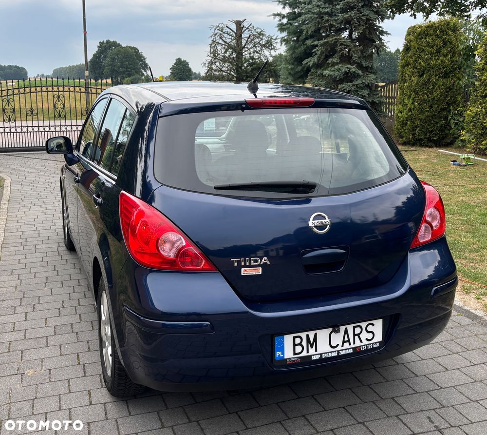 Nissan Tiida - 17