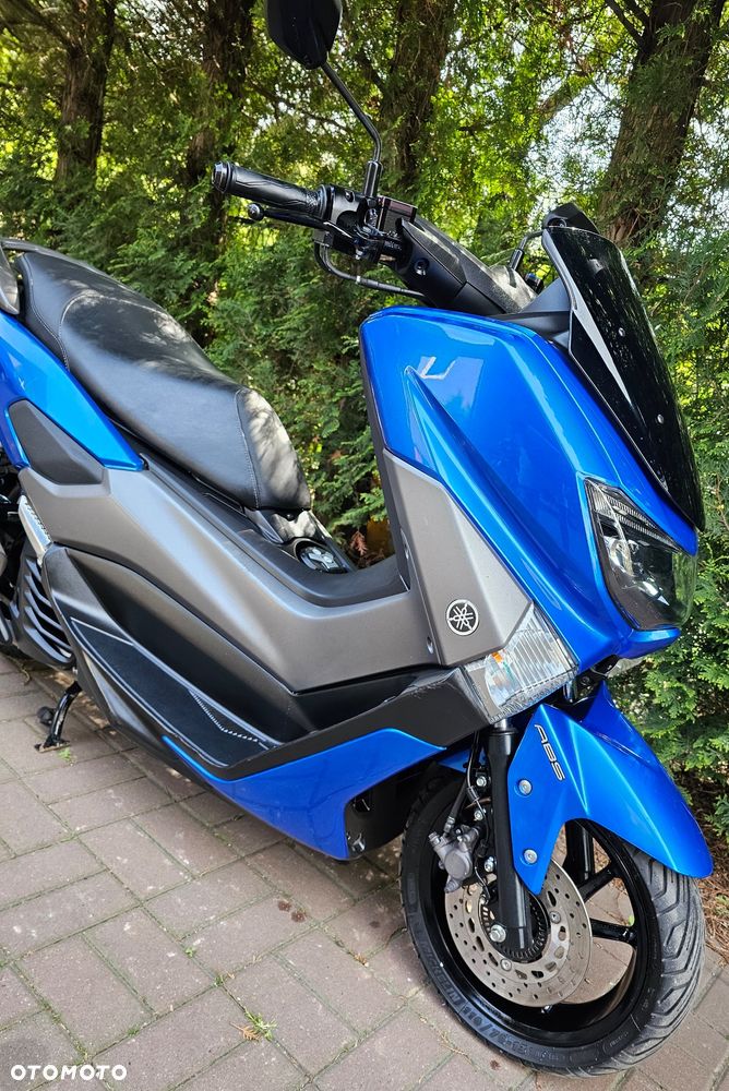 Yamaha NMAX - 4
