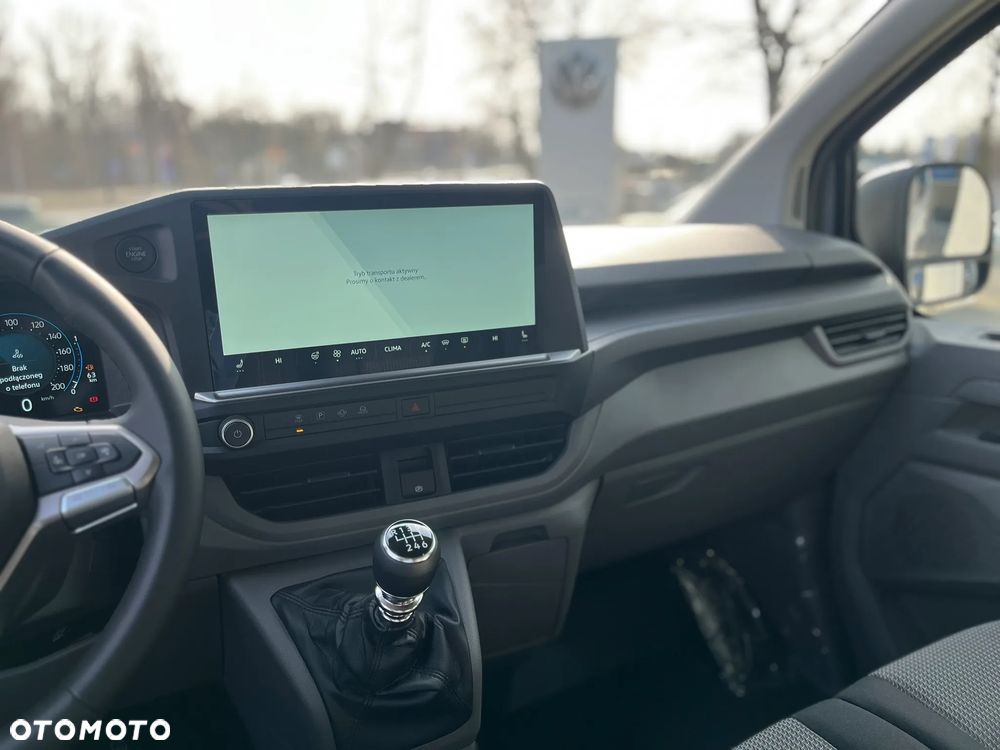 Volkswagen Caravelle - 13