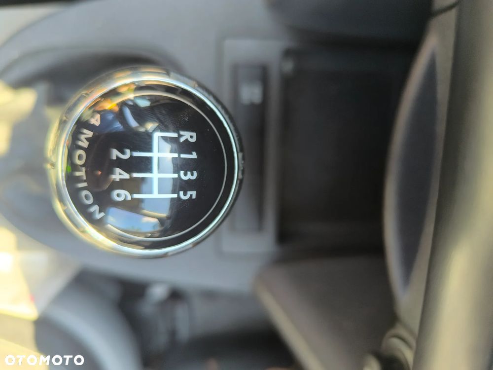 Volkswagen Caddy 1.9 TDI DPF 4MOTION Life (7-Si.) - 3