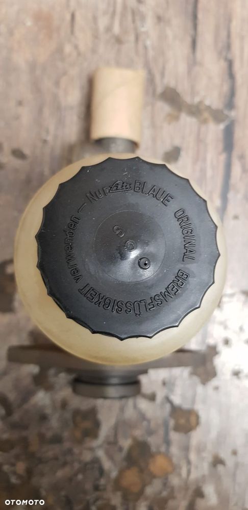 Pompa hamulcowa + zbiorniczek - 9