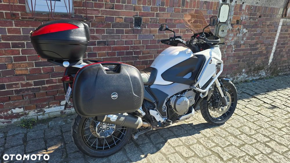 Honda VFR - 28