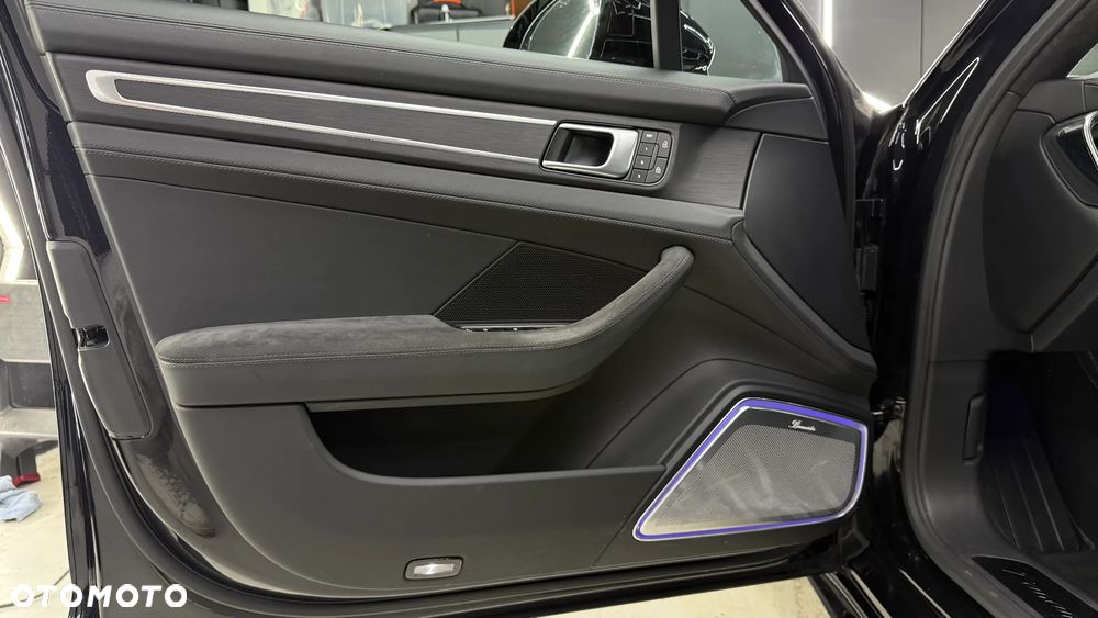 Porsche Panamera - 13
