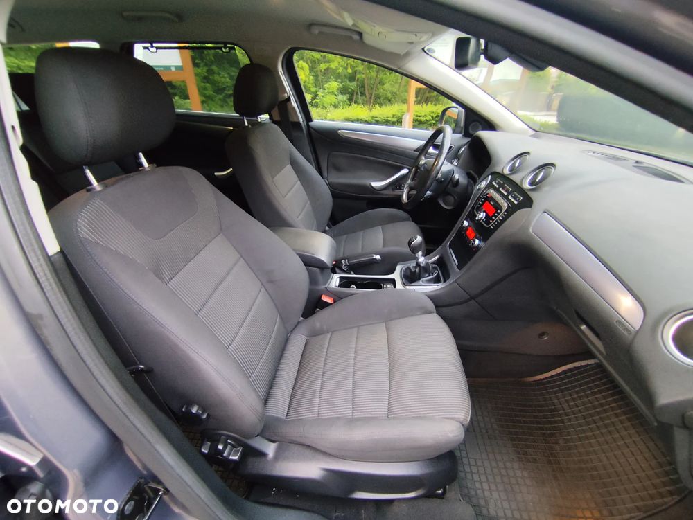 Ford Mondeo 2.0 TDCi Business Edition - 23