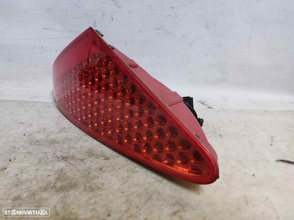 FAROLIM TRASEIRO DIREITO INTERIOR PEUGEOT 307 CC 2005 - 5