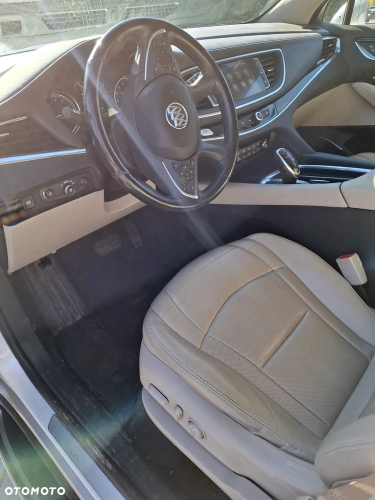 Buick Enclave - 13