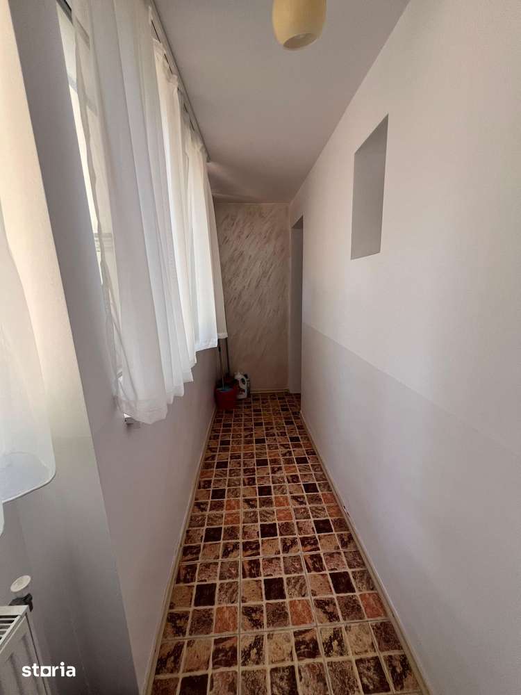 Marasesti-Apartament 2 camere decomandat,mobilat,62000Euro. - Imagine principală: 3/9