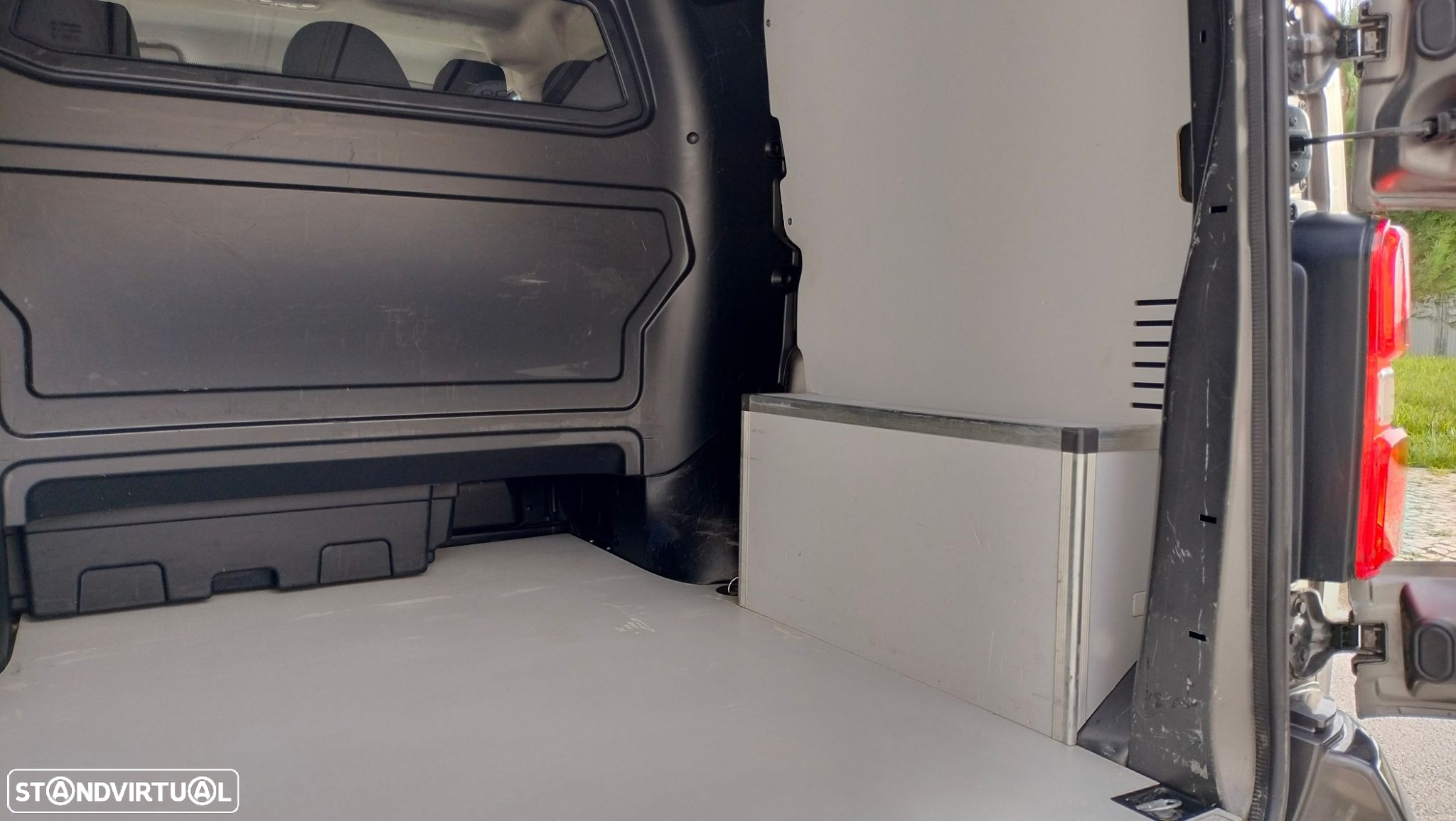 Citroën Jumpy Outro - 36