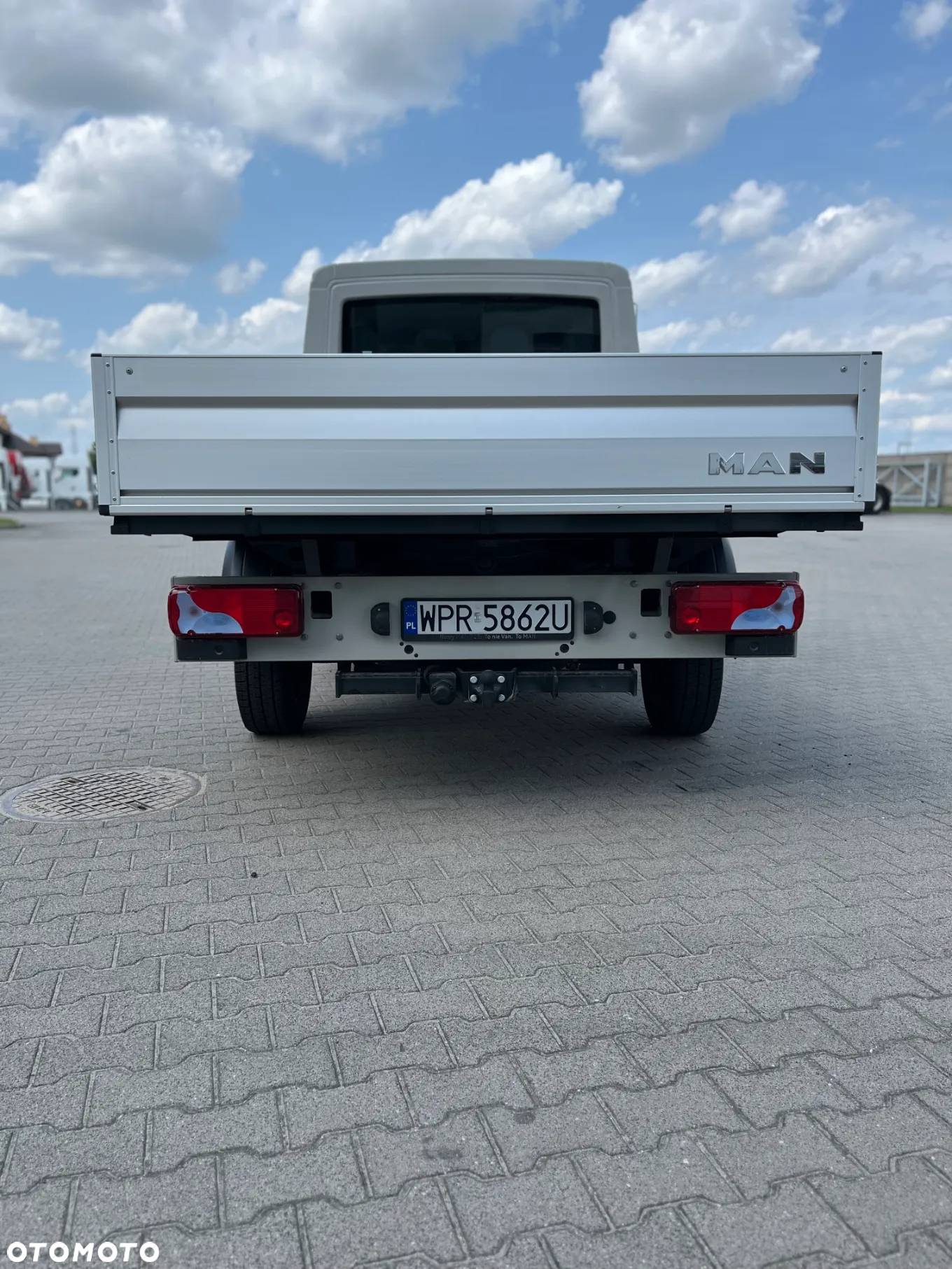 MAN TGE 3.180 4X4 SB - 11