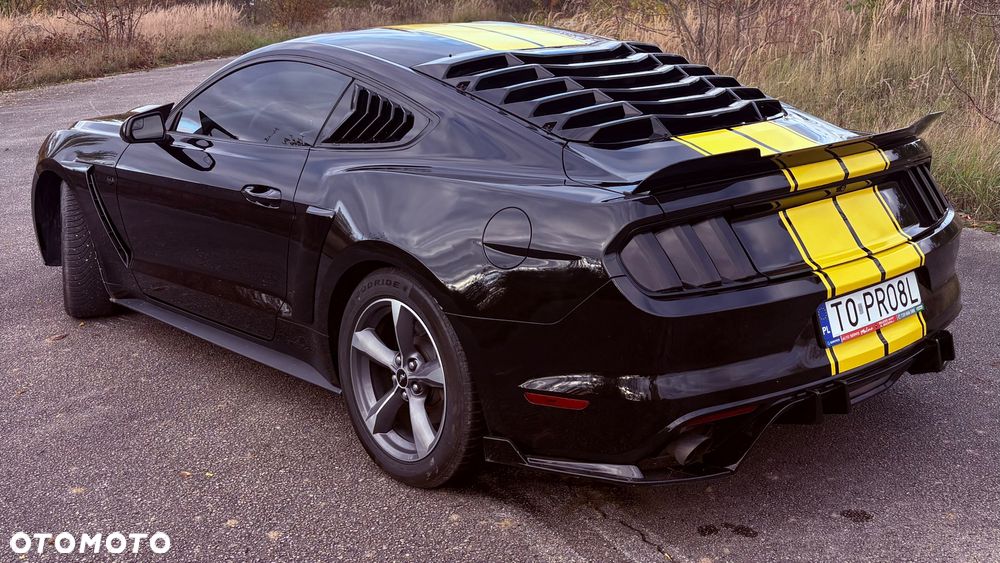 Ford Mustang - 11